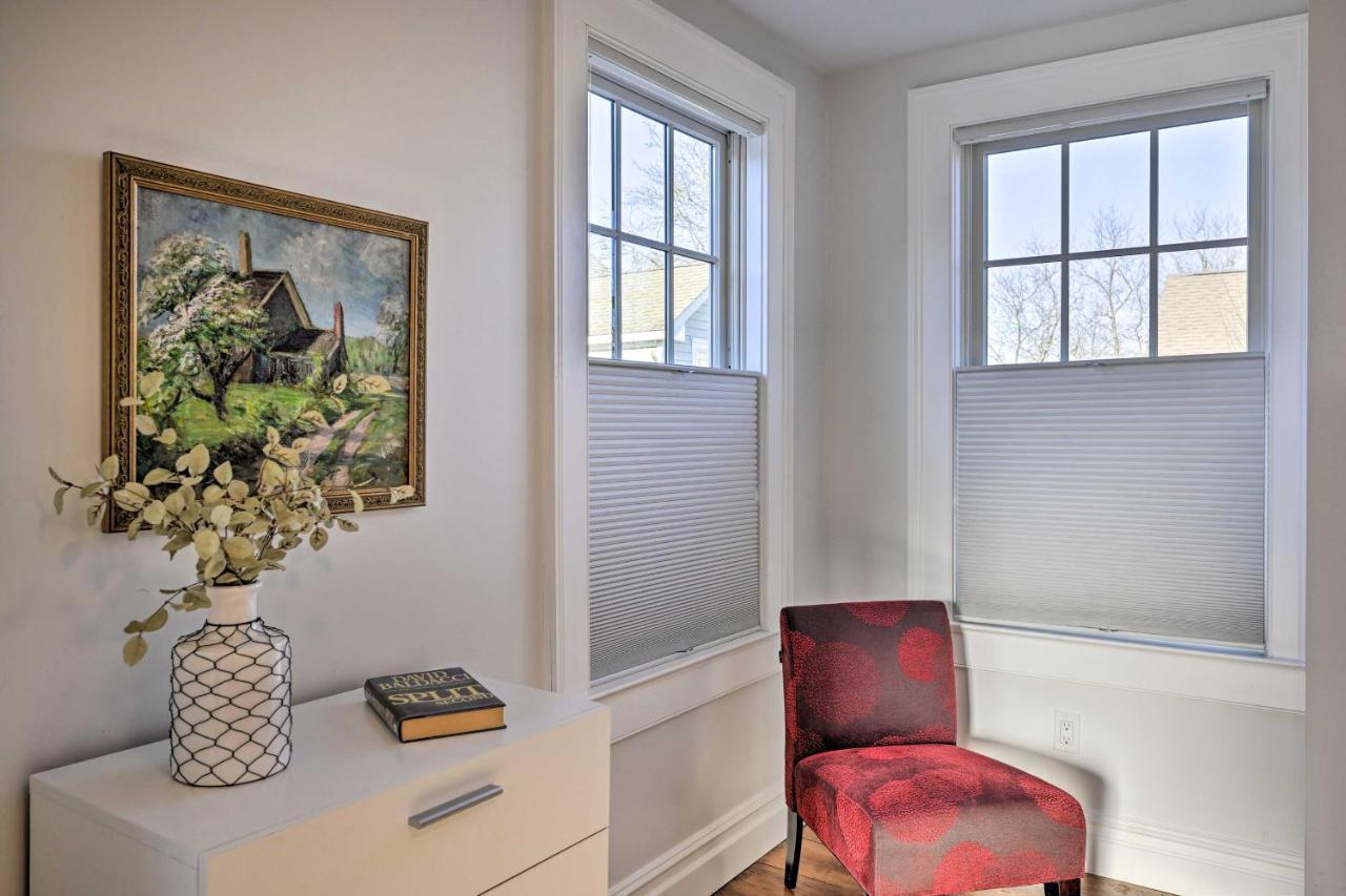 Bright Apartment - Half Mi To Greenport Harbor! 외부 사진