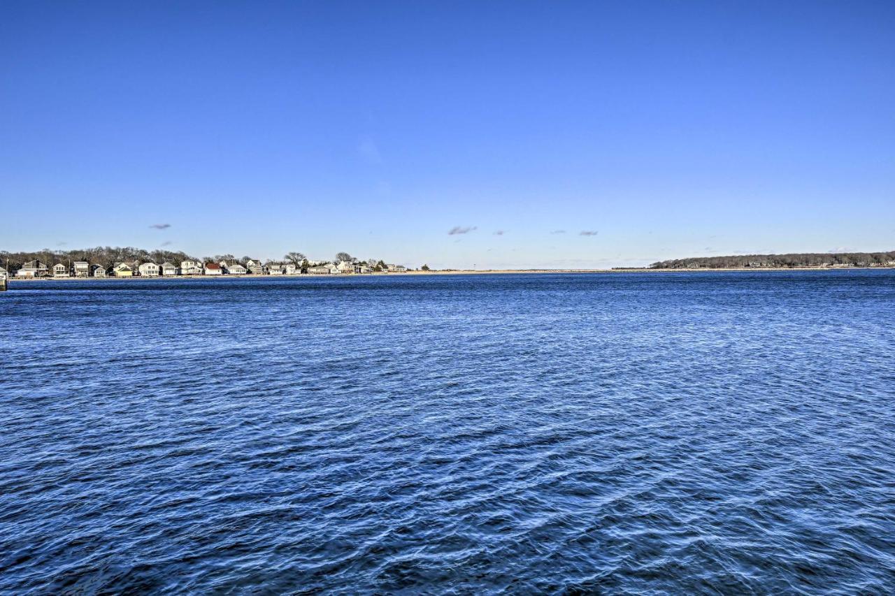 Bright Apartment - Half Mi To Greenport Harbor! 외부 사진